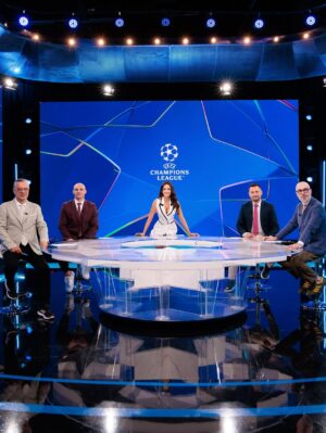 Eva Murati Instagram - Who misses the UEFA Champions League? 🤭🤭
#championsgirl #evamurati #championsleague #host #tvhost #tv #presenter #tvpresenter #show #tvshow #host #uefa #uefachampionsleague #championsleaguealbania #football #soccer #player