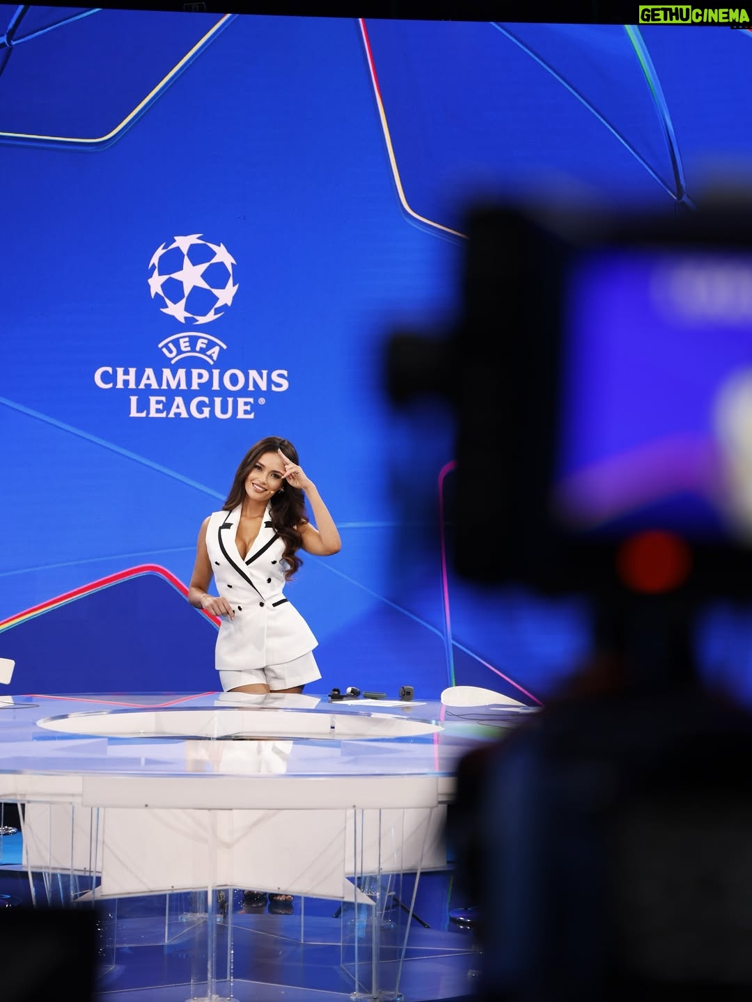 Eva Murati - 82K Likes - Who misses the UEFA Champions League? 🤭🤭
#championsgirl #evamurati #championsleague #host #tvhost #tv #presenter #tvpresenter #show #tvshow #host  #uefa #uefachampionsleague #championsleaguealbania #football #soccer #player