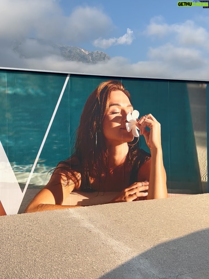 Eva Murati - 25.4K Likes - good vibes only