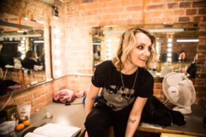 Evanna Lynch Instagram - #thehalf by @jacksainpictures 🖤
I will miss this daily routine a lot 🥲 Right as I am learning to relax and be in the moment and actually enjoy live performance…it starts to end!

3 more shows to go… 🥲
@undertheblackrockofficial 
@arcolatheatre 

#TheHalf #UnderTheBlackRock #Arcola #theatre #londontheatre