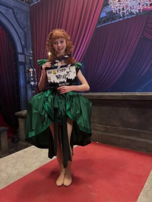 Evie Templeton Instagram - Pt 2 BTS … 🩷💚🖤
@wednesdaynetflix