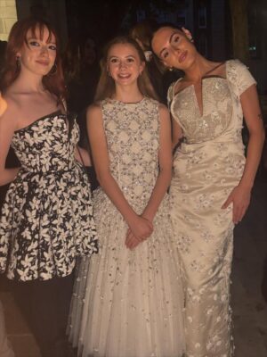 Evie Templeton Instagram - Thank you @richardquinn for such a beautiful show 🤍