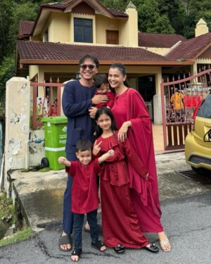 Ezzaty Abdullah Instagram - Raya day-2 ke Kuala Lumpur pula