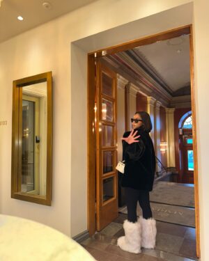Faith Nketsi Instagram - Snow dump ⛄️