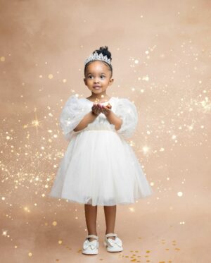 Faith Nketsi Instagram - The Happiest birthday to my Sky pie. I’m so so proud of you my baby. You have exceeded all expectations, You are truly living out every word spoken over your life. I’m truly so grateful. You’re such a happy girl, so sweet and so so smart. May God shield you always. May he continue blessing you, may he continue nourishing you with his grace, strength and love. May he keep guiding me through motherhood because for once in my life I am truly so thankful, so proud and so grateful. I know that I can only give thanks to God, for this is Gods will for me in Jesus Christ🙏🏾. Oh my baby, you are such a blessing. I love you so much and I was truly not prepared for the amount of love I would carry in my heart for you. Telling you I love you is not a habit, it is a constant reminder to you that you are the best thing to ever happen to me and in all honesty I just can’t help but tell u “I love you” every time I look at you because WHAT DO YOU MEAN 😍🥹. You are my world! We all love you so much. HAPPY BIRTHDAY BESTIE ❤️❤️❤️
📸 : @tinyseedsphotography