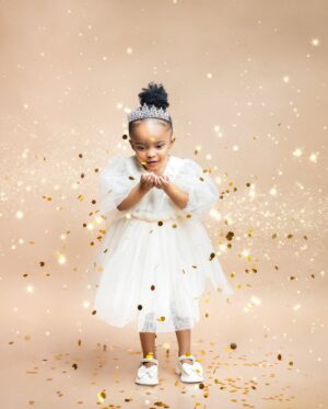 Faith Nketsi Instagram - The Happiest birthday to my Sky pie. I’m so so proud of you my baby. You have exceeded all expectations, You are truly living out every word spoken over your life. I’m truly so grateful. You’re such a happy girl, so sweet and so so smart. May God shield you always. May he continue blessing you, may he continue nourishing you with his grace, strength and love. May he keep guiding me through motherhood because for once in my life I am truly so thankful, so proud and so grateful. I know that I can only give thanks to God, for this is Gods will for me in Jesus Christ🙏🏾. Oh my baby, you are such a blessing. I love you so much and I was truly not prepared for the amount of love I would carry in my heart for you. Telling you I love you is not a habit, it is a constant reminder to you that you are the best thing to ever happen to me and in all honesty I just can’t help but tell u “I love you” every time I look at you because WHAT DO YOU MEAN 😍🥹. You are my world! We all love you so much. HAPPY BIRTHDAY BESTIE ❤️❤️❤️
📸 : @tinyseedsphotography