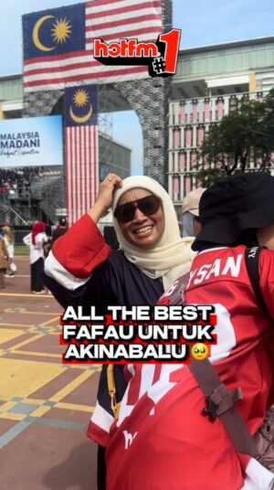 Fara Fauzana Instagram - @therealfafau datang Dataran Putrajaya hari ni untuk tengok Raptai Hari Kebangsaan tau. Tapi ramai betul terjumpa orang, orang pesan all the best untuk daki Gunung Kinabalu lagi. Aaaa nervous laa 🥹

#HotFM #YangHangatDanTerbaik  #ConfirmMalaysia #PalingMalaysia #PalingMalaysiaMPB #AkinabaluFafauKembali