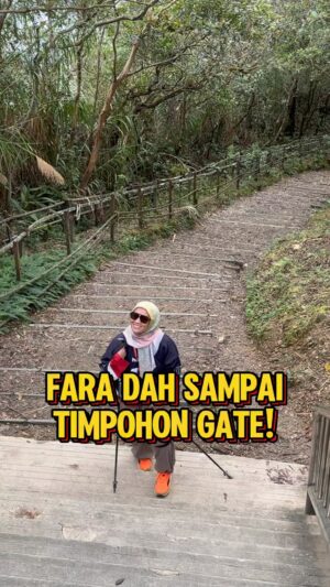 Fara Fauzana Instagram - Tepat jam 2.40pm, @therealfafau tiba di Timpohon Gate!
Satu Malaysia BANGGA dengan FARA FAUZANA!! 

#HotFM #BekpesHot #YangHangatDanTerbaik #RadioNo1 #KJjadiDJ #BekpesHotTawanPuncakKinabalu #BekpesOnTop #BekpesKinabalu