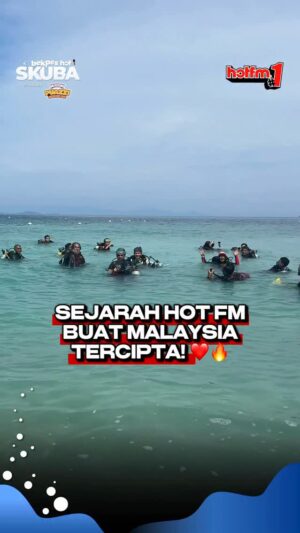 Fara Fauzana Instagram - MALAYSIA Bangga dengan Bekpes Hot SKUBA hari ni. Yang mengikuti Bekpes Hot dari bulan ke bulan, sampai ke hari ini, akhirnya anda adalah sebahagian daripada sejarah ini! 

"Bekpes Hot cipta sejarah siaran luar radio di laut dalam yang pertama dan terdalam oleh penyampai radio.." - Record ASEAN 🏆

#HotFMNo1 #HotFM #BekpesHot #YangHangatDanTerbaik #RadioNo1 #KJjadiDJ #BekpesHotSKUBA #Gardenia #GBKL #PUAZZ