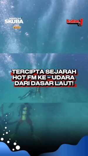 Fara Fauzana Instagram - INI DIA, SEJARAH TERCIPTA!! SIARAN LUAR DARI DASAR LAUT DICIPTA OLEH BEKPES HOT!!

Bercampur baur, sebak, nak nangis semua ada bila dengar 😭😭

#HotFMNo1 #HotFM #BekpesHot #YangHangatDanTerbaik #RadioNo1 #KJjadiDJ #BekpesHotSKUBA #Gardenia #GBKL #PUAZZ