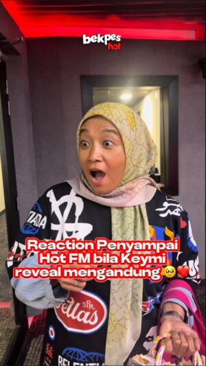 Fara Fauzana Instagram - Siapa je tak happy kan? Hot FM akan dapat baby nanti! 🥹 Macam ni lah reaction penyampai-penyampai Hot FM bila tahu @keymihotfm mengandung 👶🏻❤️

#HotFMNo1 #HotFM #BekpesHot #YangHangatDanTerbaik #RadioNo1 #KJjadiDJ