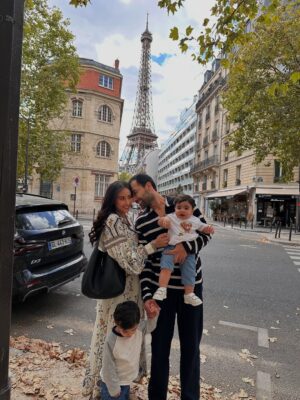 Farah Hadi Instagram - تحسونا ؟ 🥐🍞
#عقيل_الرئيسي #فرح_الهادي #ادم_الرئيسي #نوح_الرئيسي #باريس #paris #travels