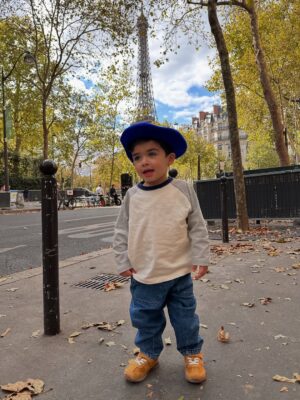 Farah Hadi Instagram - تحسونا ؟ 🥐🍞
#عقيل_الرئيسي #فرح_الهادي #ادم_الرئيسي #نوح_الرئيسي #باريس #paris #travels