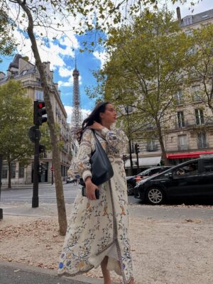 Farah Hadi Instagram - تحسونا ؟ 🥐🍞
#عقيل_الرئيسي #فرح_الهادي #ادم_الرئيسي #نوح_الرئيسي #باريس #paris #travels