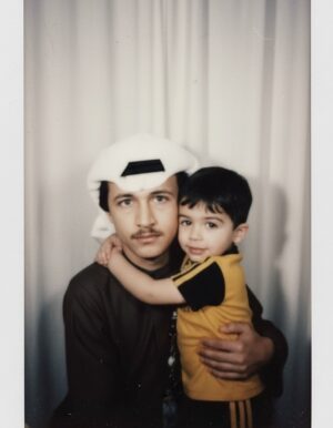 Farah Hadi Instagram - الله يجمعنا فيك يا ابوي 🩵
#فرح_الهادي #ادم_الرئيسي #نوح_الرئيسي #عقيل_الرئيسي
