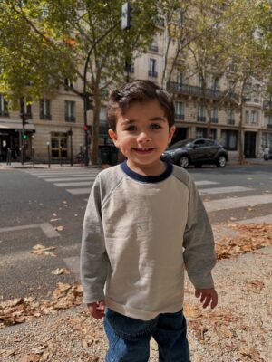 Farah Hadi Instagram - تحسونا ؟ 🥐🍞
#عقيل_الرئيسي #فرح_الهادي #ادم_الرئيسي #نوح_الرئيسي #باريس #paris #travels