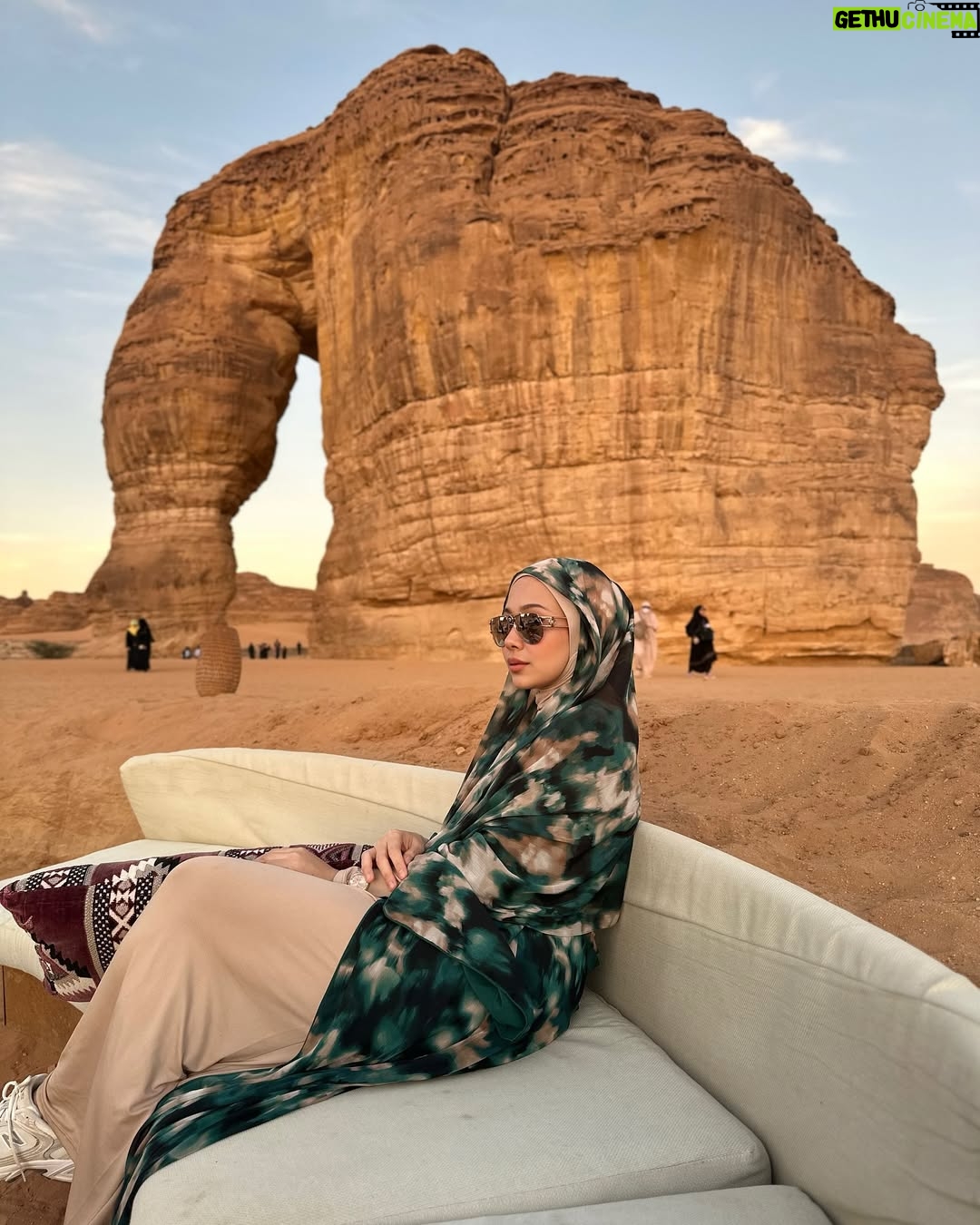 Farah Nabilah - 30.6K Likes - From the serene peace of Makkah, to the sacred calm of Madinah, and the timeless beauty of AlUla – every step in Saudi Arabia tells a story of faith, history, and wonder. ✨🌍 

@visitsaudi 
https://www.visitsaudi.com