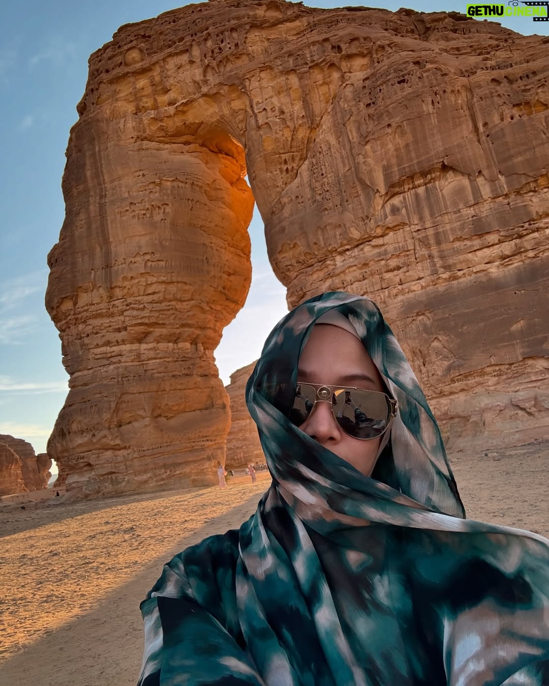Farah Nabilah - 30.6K Likes - From the serene peace of Makkah, to the sacred calm of Madinah, and the timeless beauty of AlUla – every step in Saudi Arabia tells a story of faith, history, and wonder. ✨🌍 

@visitsaudi 
https://www.visitsaudi.com