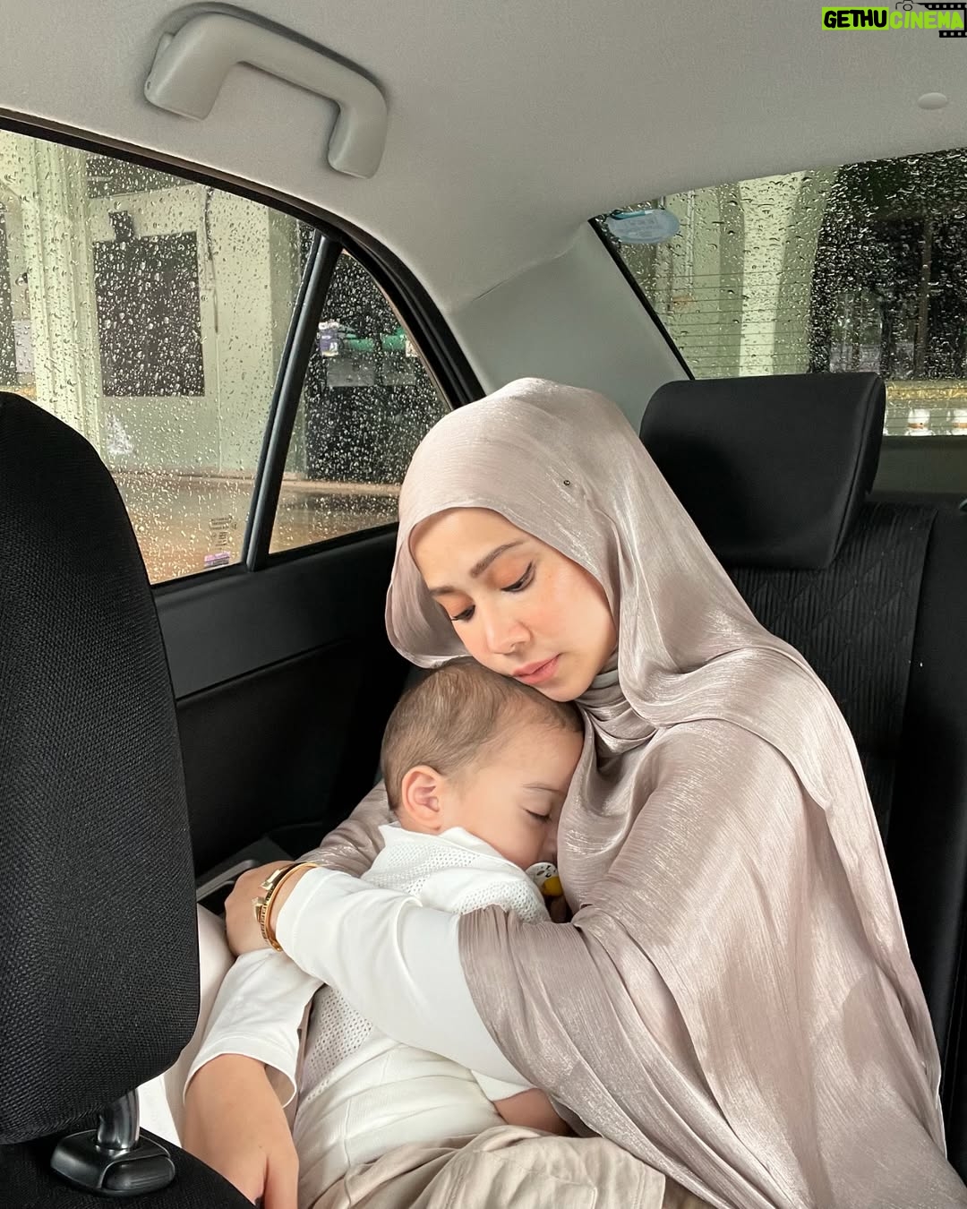 Farah Nabilah - 56.8K Likes - Selamat Hari Raya 🌙✨💖