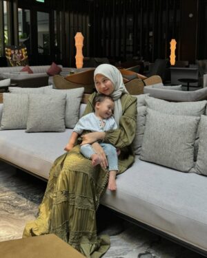 Farah Nabilah Instagram - 🐨 🐻