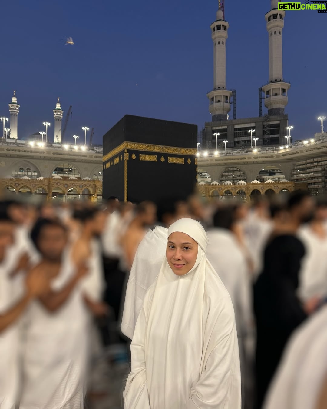 Farah Nabilah - 30.6K Likes - From the serene peace of Makkah, to the sacred calm of Madinah, and the timeless beauty of AlUla – every step in Saudi Arabia tells a story of faith, history, and wonder. ✨🌍 

@visitsaudi 
https://www.visitsaudi.com