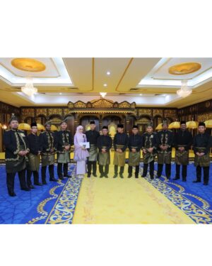 Fasha Sandha Instagram - Merafak sembah menjunjung kasih Tuanku 🙏
DYMM Tuanku Raja Perlis
Tuanku Syed Sirajuddin Putra Jamalullail
Syukur Alhamdulillah ❤️