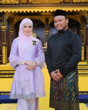 Fasha Sandha Instagram - Merafak sembah menjunjung kasih Tuanku 🙏
DYMM Tuanku Raja Perlis
Tuanku Syed Sirajuddin Putra Jamalullail
Syukur Alhamdulillah ❤️