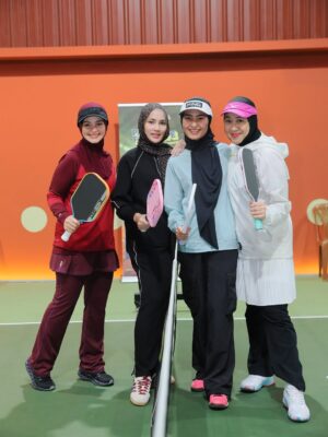 Fasha Sandha Instagram - Thank you @nurjiwafoundation ! 👏🏻
Pertama kali for Fasha and Aidil. Tak pernah sekalipun main pickleball.Kira lulus dengan mata cemerlang 🤗😂🎖️
Lepas ni kena kerap main pickleball
Terima kasih Datuk Sri Siti and team for having Us
📸 @syzwn.mrg
👗 @she_dazzle