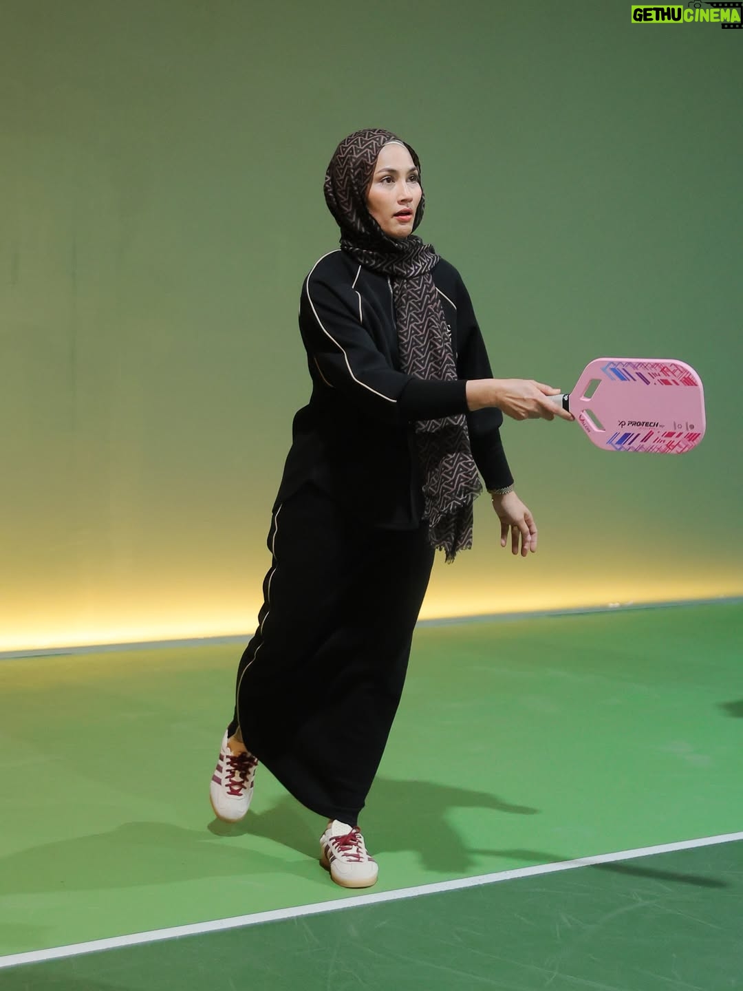 Fasha Sandha - 67.2K Likes - Thank you @nurjiwafoundation ! 👏🏻
Pertama kali for Fasha and Aidil. Tak pernah sekalipun main pickleball.Kira lulus dengan mata cemerlang 🤗😂🎖️
Lepas ni kena kerap main pickleball 
Terima kasih Datuk Sri Siti and team for having Us

📸 @syzwn.mrg 
👗 @she_dazzle