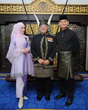 Fasha Sandha Instagram - Merafak sembah menjunjung kasih Tuanku 🙏
DYMM Tuanku Raja Perlis
Tuanku Syed Sirajuddin Putra Jamalullail
Syukur Alhamdulillah ❤️