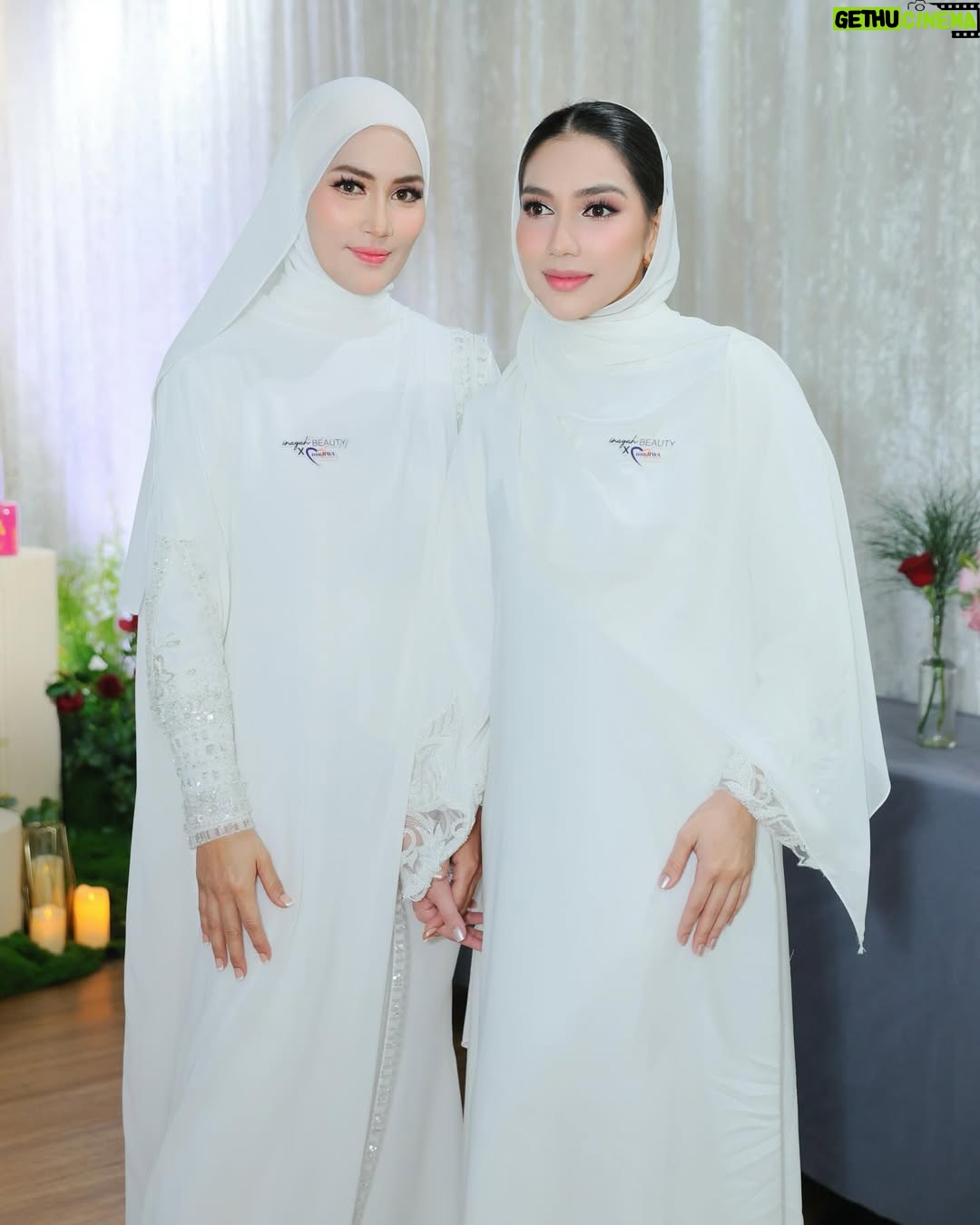 Fasha Sandha - 20.1K Likes - Syukur Alhamdulillah
Tahniah buat @inayahbeautytrading dan terima kasih buat DS @ctdk @nurjiwafoundation diatas kerjasama ini.
Semoga segala amalan kita diberkati Nya
Terima kasih buat Sahabat media dan yang paling penting, terima kasih buat Pengguna setia Berryfull dan Gattox kerana ini juga adalah sumbangan kita semua. 🥹😭Syukur
Terima kasih .
Tahun ke 4 kita bersama , syukur. Terima kasih diatas peluang dan kepercayaan yang diberikan . Syukur ❤️🩷

@syzwn.mrg @makeupbynadianordin @samm_republic @ochobridalstyling @fahbulous145 @ideaskualalumpur