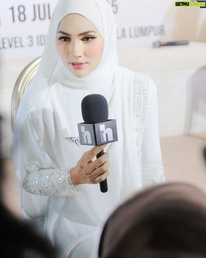 Fasha Sandha - 20.1K Likes - Syukur Alhamdulillah
Tahniah buat @inayahbeautytrading dan terima kasih buat DS @ctdk @nurjiwafoundation diatas kerjasama ini.
Semoga segala amalan kita diberkati Nya
Terima kasih buat Sahabat media dan yang paling penting, terima kasih buat Pengguna setia Berryfull dan Gattox kerana ini juga adalah sumbangan kita semua. 🥹😭Syukur
Terima kasih .
Tahun ke 4 kita bersama , syukur. Terima kasih diatas peluang dan kepercayaan yang diberikan . Syukur ❤️🩷

@syzwn.mrg @makeupbynadianordin @samm_republic @ochobridalstyling @fahbulous145 @ideaskualalumpur