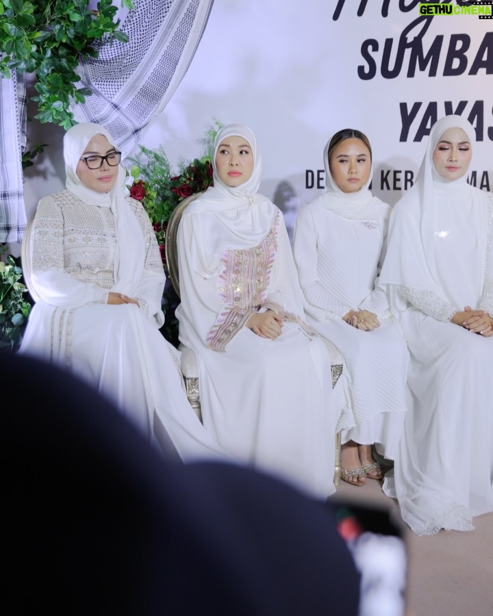 Fasha Sandha - 20.1K Likes - Syukur Alhamdulillah
Tahniah buat @inayahbeautytrading dan terima kasih buat DS @ctdk @nurjiwafoundation diatas kerjasama ini.
Semoga segala amalan kita diberkati Nya
Terima kasih buat Sahabat media dan yang paling penting, terima kasih buat Pengguna setia Berryfull dan Gattox kerana ini juga adalah sumbangan kita semua. 🥹😭Syukur
Terima kasih .
Tahun ke 4 kita bersama , syukur. Terima kasih diatas peluang dan kepercayaan yang diberikan . Syukur ❤️🩷

@syzwn.mrg @makeupbynadianordin @samm_republic @ochobridalstyling @fahbulous145 @ideaskualalumpur