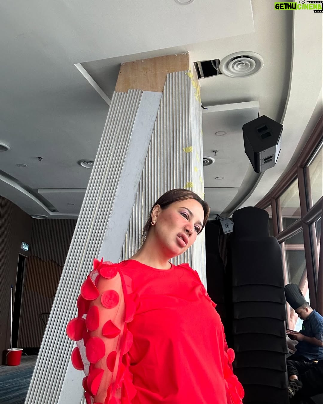Fathia Latiff - 1K Likes - 