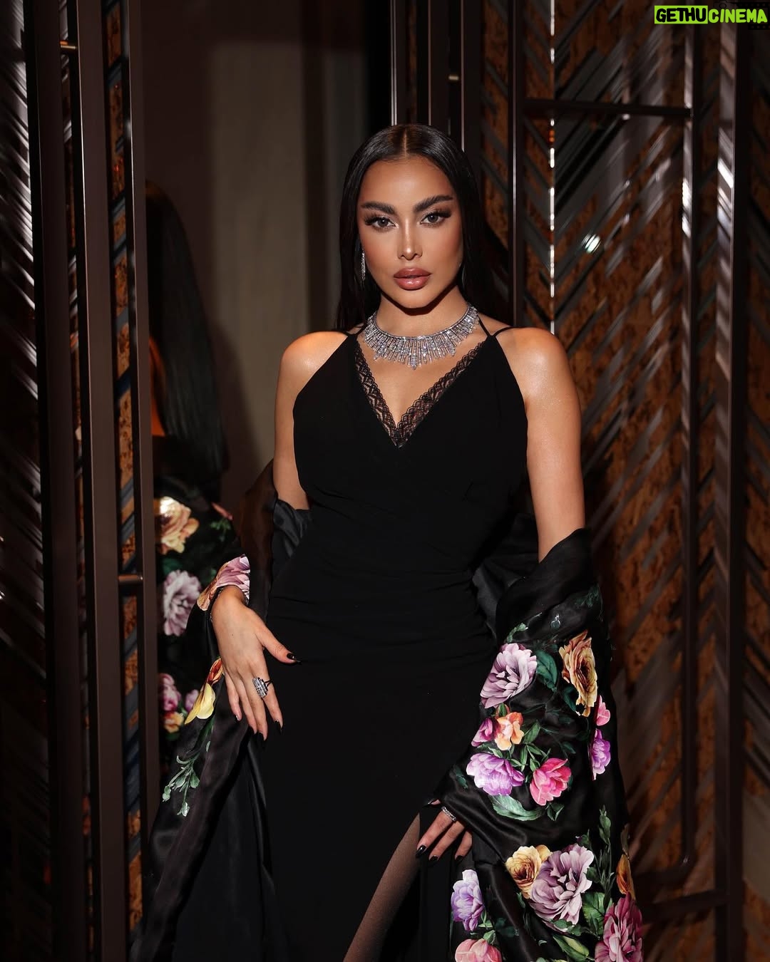 Fatima Al-Momen - 16.1K Likes - Last night I had the chance to celebrate the icons of fashion and entertainment in the region and honoring the careers of Nabila Ebeed, Latifa, and Georgina Rick at Vogue Ball of Arabia. 
Thank you @voguearabia thank you @mrarnaut 🙏🙏

Jewellery :@mouawad
Outfit : @nicolasjebran
Make up: @mirijanavasovic for @charlottetilburyarabia