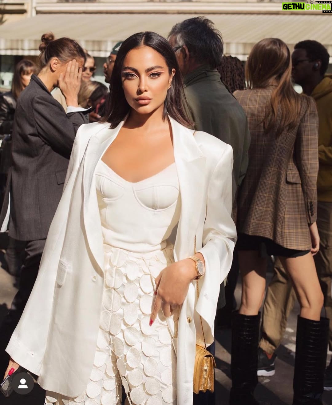 Fatima Al-Momen - 17.7K Likes - I couldn’t make it to pfw, but here’s some through back moments in Paris