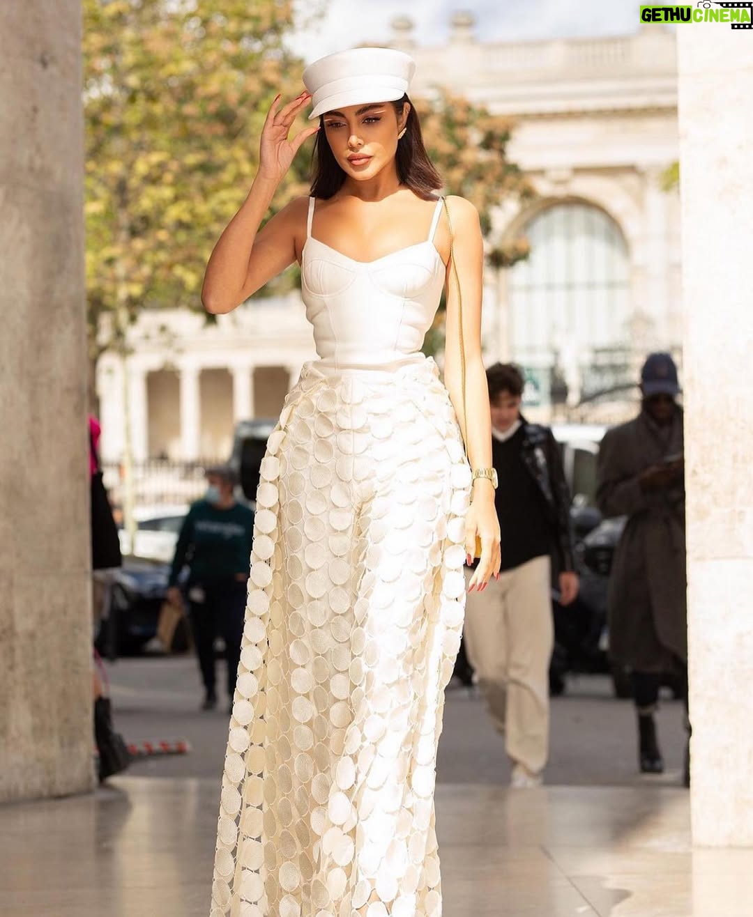 Fatima Al-Momen - 17.7K Likes - I couldn’t make it to pfw, but here’s some through back moments in Paris