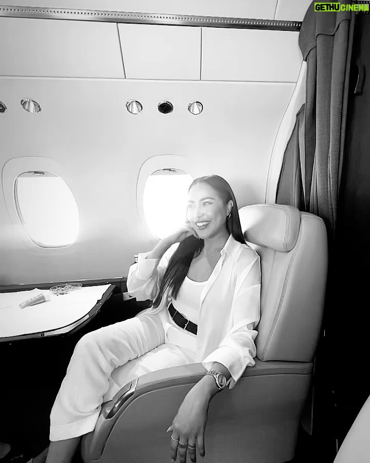 Fatima Al-Momen - 15.2K Likes - You know I’ve got all the teaz but I can only spill a little ☕️ 🤫 😂 translate the last video..ooopsy احبكم