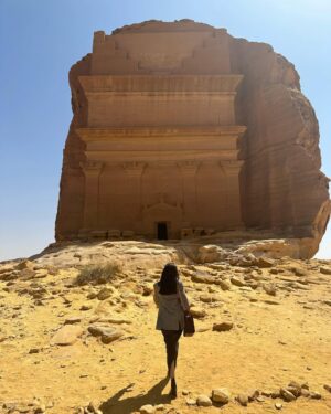 Fatima Al-Momen Instagram - Listen, thereās everything and then thereās AlUla šŖ āŗļø š§āāļø š šøš¦ proud š
.
.
@AlUlaMoments #AlUlaMoments
