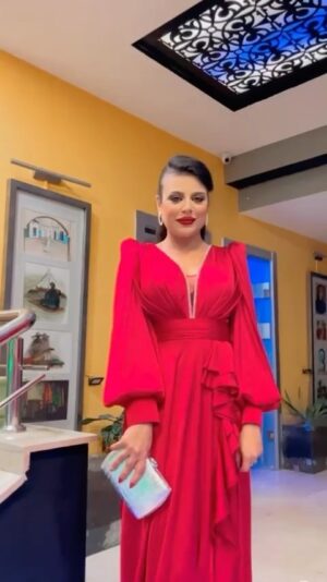 Fatima Ezzahra Lahrech Instagram - بزااااف ديال الحب 🥰❤️
#festival #cinema #movies #artist #art #actor #actress #reddress