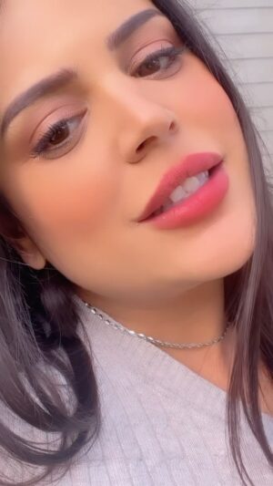 Fatima Ezzahra Lahrech Instagram - هاد العام ماكاين غير النشاط 🥰🥰💃💃
مرحبا 2023 🎉