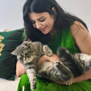 Fatima Ezzahra Lahrech Instagram - أنا و الحب قطقووووطي “أوسكار” 🐈😍
بزااااف ديال الحب ليكم كااااملين ♥️