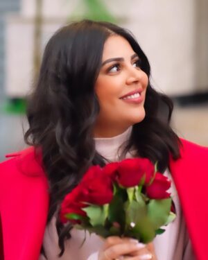 Fatima Ezzahra Lahrech Instagram - 🌹♥️🌹♥️🌹 احبكم