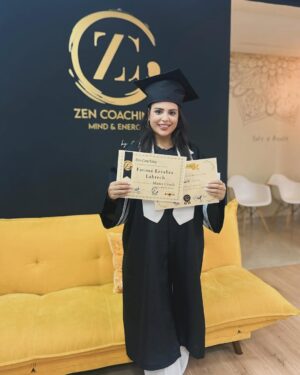 Fatima Ezzahra Lahrech Instagram - الرحلة كانت مليئة بالتحديات، ولكن القوة الداخلية والإيمان بالنمو الشخصي هو ما قادني إلى هنا، اليوم أحتفل بتخرجي ككوتش و مرافقة نفسية بالطاقة الحيوية، لأكون داعمة لكل من يسعى للتحرر والتوازن ، جد فخورة بهذا المسار و أتطلع للأفضل ان شاء الله 🙏🏻
شكرا كوتش غالي @coach_ghali على ما قدمته لي من معرفة و توجيه طوال هذه الرحلة 🙏🏻
لا تتوقفوا عن الإيمان بقدرتكم على التغيير 💪 احبكم ♥️
#mastercoach
#fatimaezzahralahrech