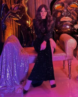 Fatma Bartakis Instagram - Birthday girl ✨
Happy birthday to me
———————————————
Makeup @oussema.soulii
Dress @rim_gharbi_bridals
Décoration @doniadeco