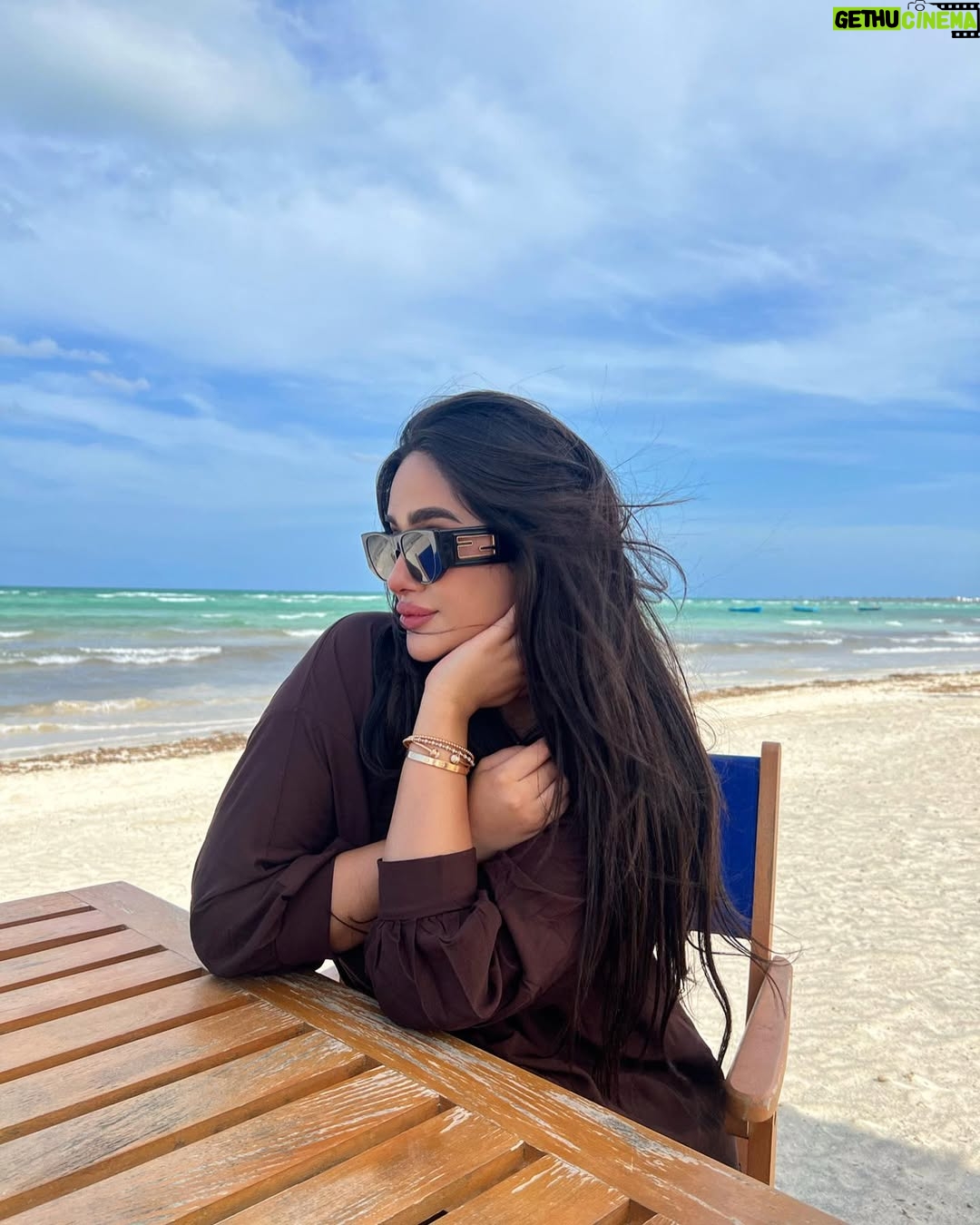 Fatma Bartakis - 31.2K Likes - Thank you @dar_oomi for this incredible day 🤍
—————————————————————————-
#visittunisia #zarzis #summervibes