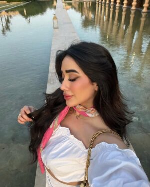 Fatma Bartakis Instagram - Is this heaven ? 🥹✨
I just can’t get over this place @palais.namaskar 🤍🇲🇦