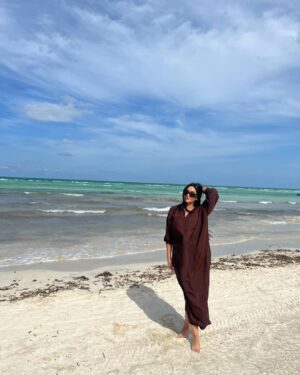 Fatma Bartakis Instagram - Thank you @dar_oomi for this incredible day 🤍
—————————————————————————-
#visittunisia #zarzis #summervibes