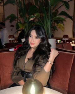 Actress Fatma Bartakis HD Photos and Wallpapers September 2025