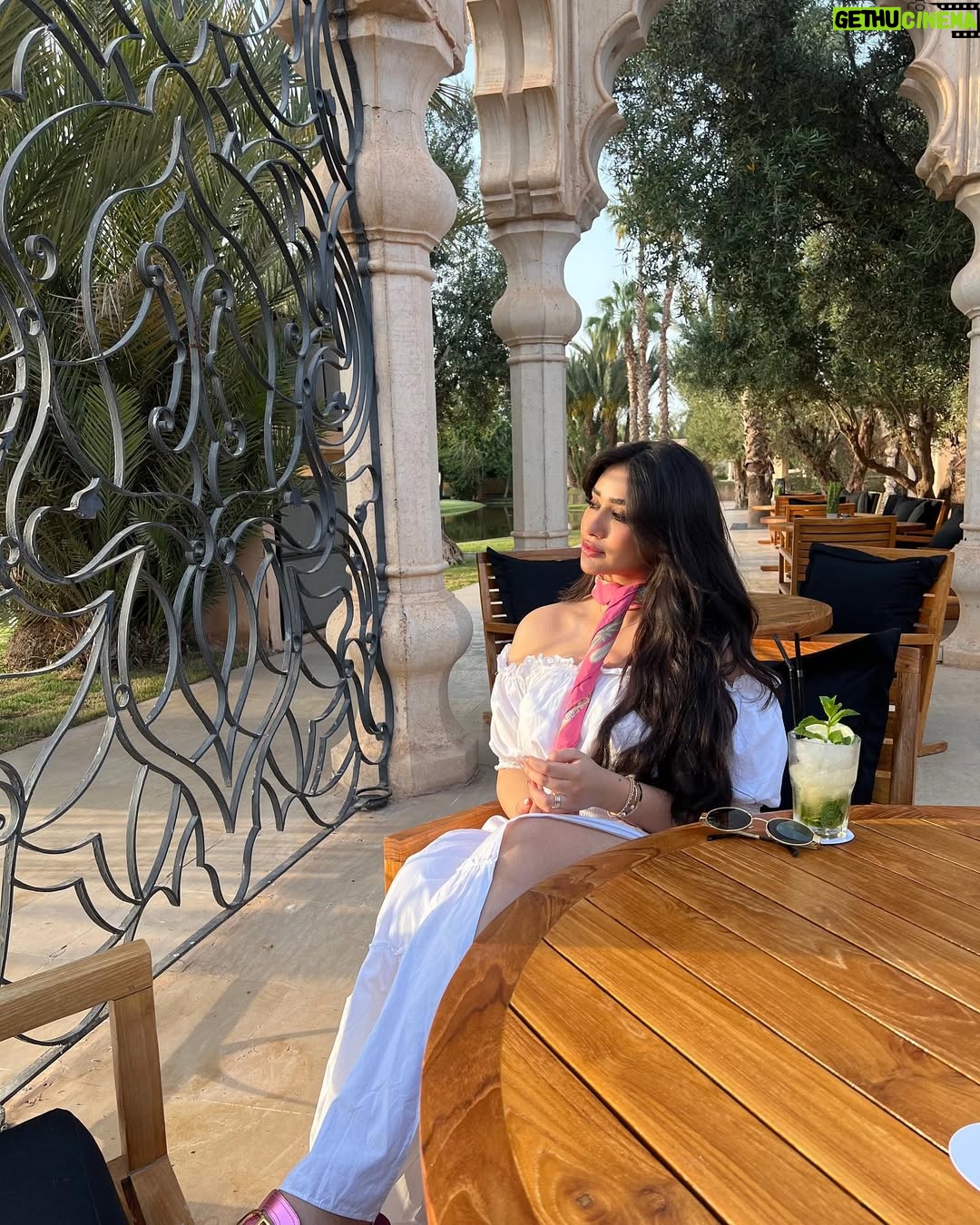 Fatma Bartakis - 28.9K Likes - Is this heaven ? 🥹✨
I just can’t get over this place @palais.namaskar 🤍🇲🇦